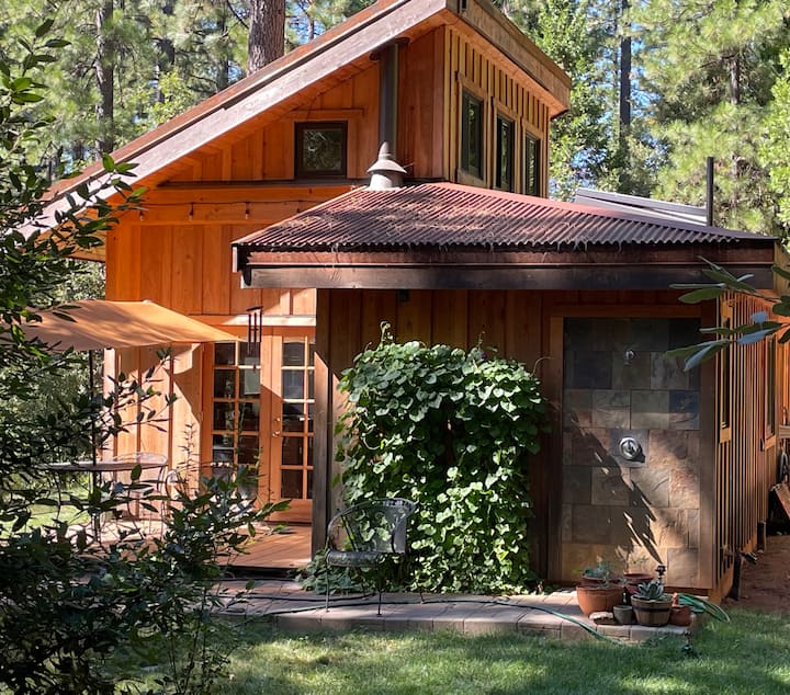 Laurel Cottage